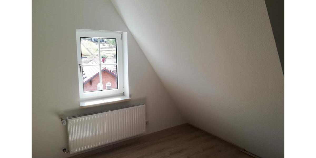 Dachgeschoßwohnung Breitenworbis - 4 Zimmer, 92 m&sup2;, 598&euro; | Angebot:26536282