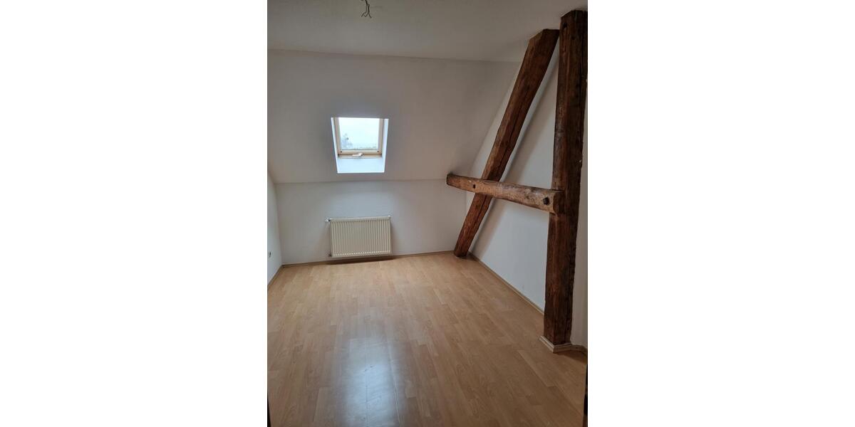 Dachgeschoßwohnung Burg - 2 Zimmer, 55 m&sup2;, 275&euro; | Angebot:24793609