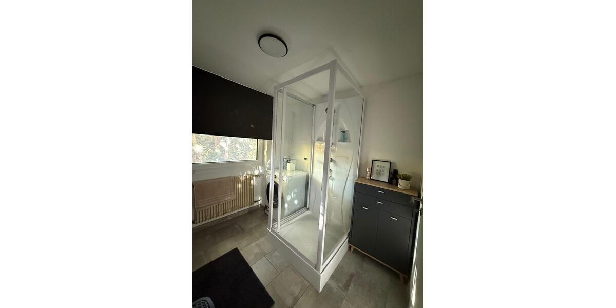 Erdgeschoßwohnung Trossingen - 4 Zimmer, 120 m&sup2;, 25&euro; | Angebot:24862533