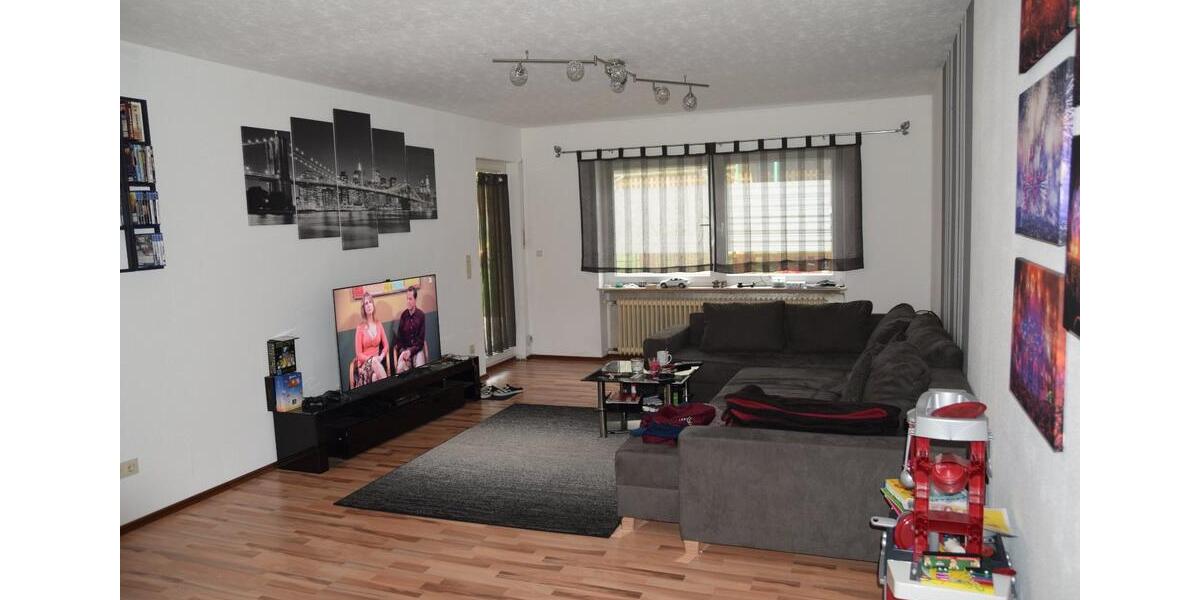 Hochparterre Völklingen - 4 Zimmer, 90 m&sup2;, 650&euro; | Angebot:25174963