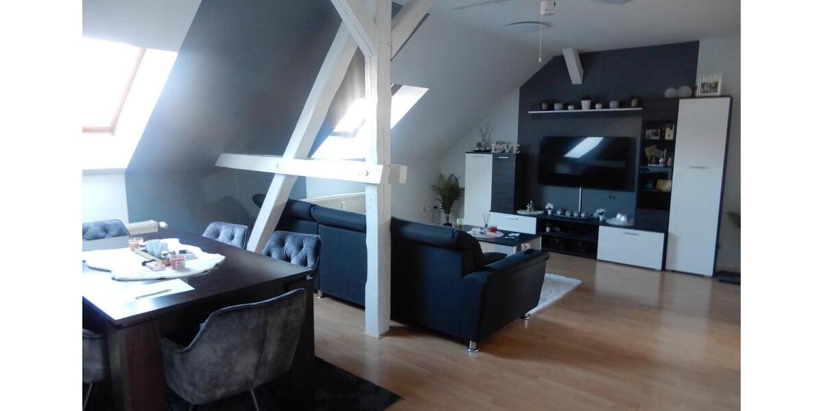 Dachgeschoßwohnung Stendal - 2 Zimmer, 64 m&sup2;, 400&euro; | Angebot:26035853