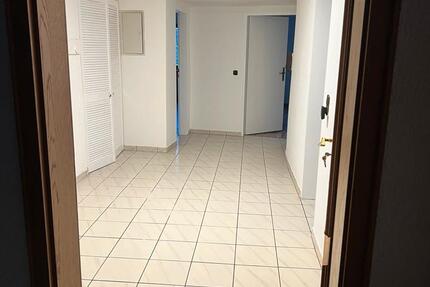 Wohnung Karben - 3 Zimmer, 100 m&sup2;, 1.250&euro; | Angebot:24338623