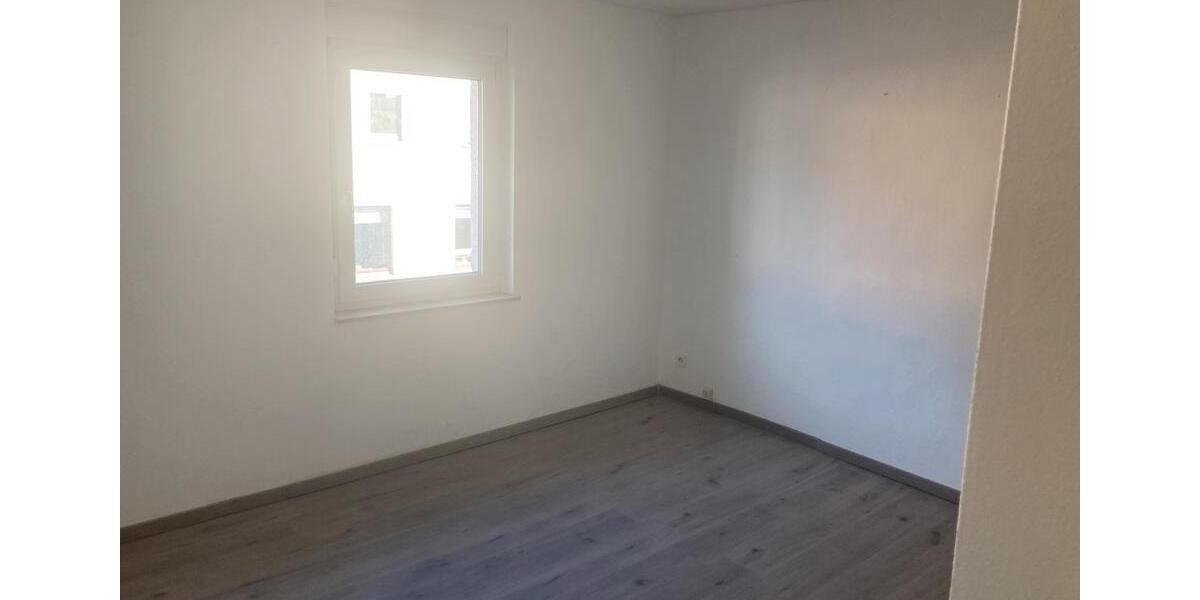 Etagenwohnung Schönecken - 1 Zimmer, 30 m&sup2;, 490&euro; | Angebot:25795038