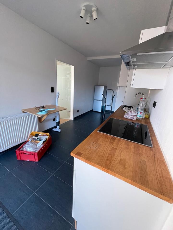 Helle 2 Zimmer Wohnung im Erdgeschoss mit Garten