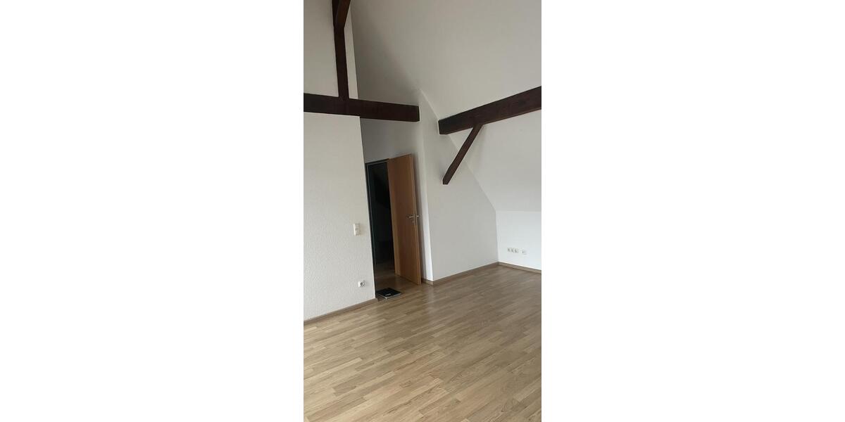 Etagenwohnung Lohmar - 2 Zimmer, 82 m&sup2;, 830&euro; | Angebot:26633961