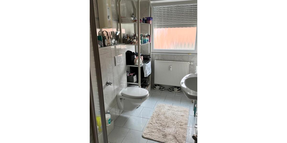 Dachgeschoßwohnung Paderborn - 3 Zimmer, 70 m&sup2;, 800&euro; | Angebot:26617900
