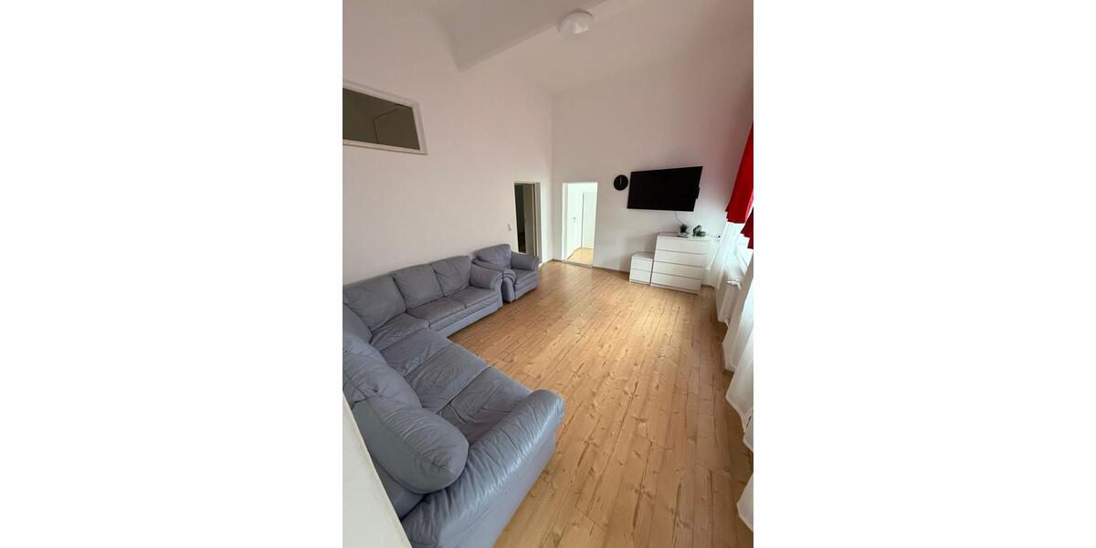 Wohnen auf Zeit Kirchenlamitz Hohenbuch - 10 Zimmer, 80 m&sup2;, 20&euro; | Angebot:23560561