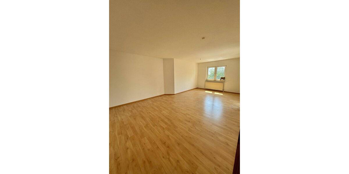 Etagenwohnung Schönebeck Altstadt - 3 Zimmer, 85 m&sup2;, 612&euro; | Angebot:26804249