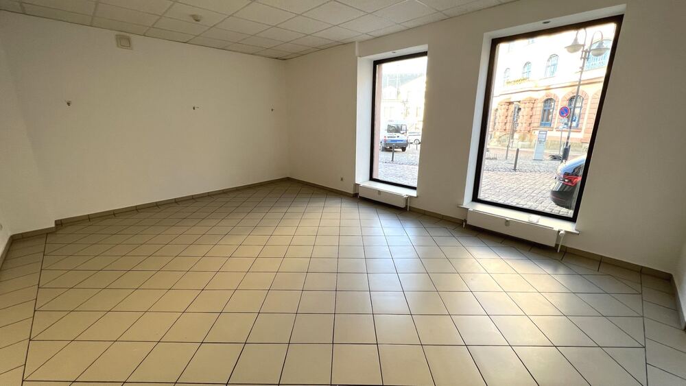 Laden oder BüroVersicherung - Attraktives LadengeschäftBüro in guter Lage zu vermieten! - Gewerbeobjekt Geringswalde | Angebot:10091719