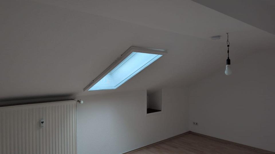 unsere schöne, moderne 3-Zi-DG-Wohnung mit großem Balkon 3 zimmer