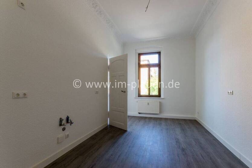 Plauen-Neundorf: 2-Zimmerwohnung mit 92m² & Balkon zu vermieten