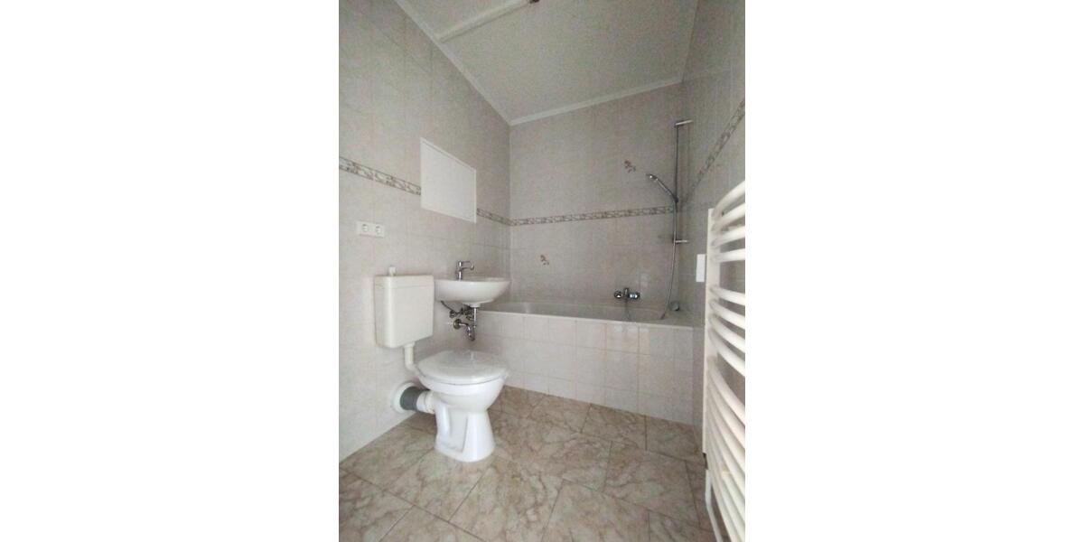 Dachgeschoßwohnung Annaberg-Buchholz Buchholz - 3 Zimmer, 66 m&sup2;, 389&euro; | Angebot:23280054