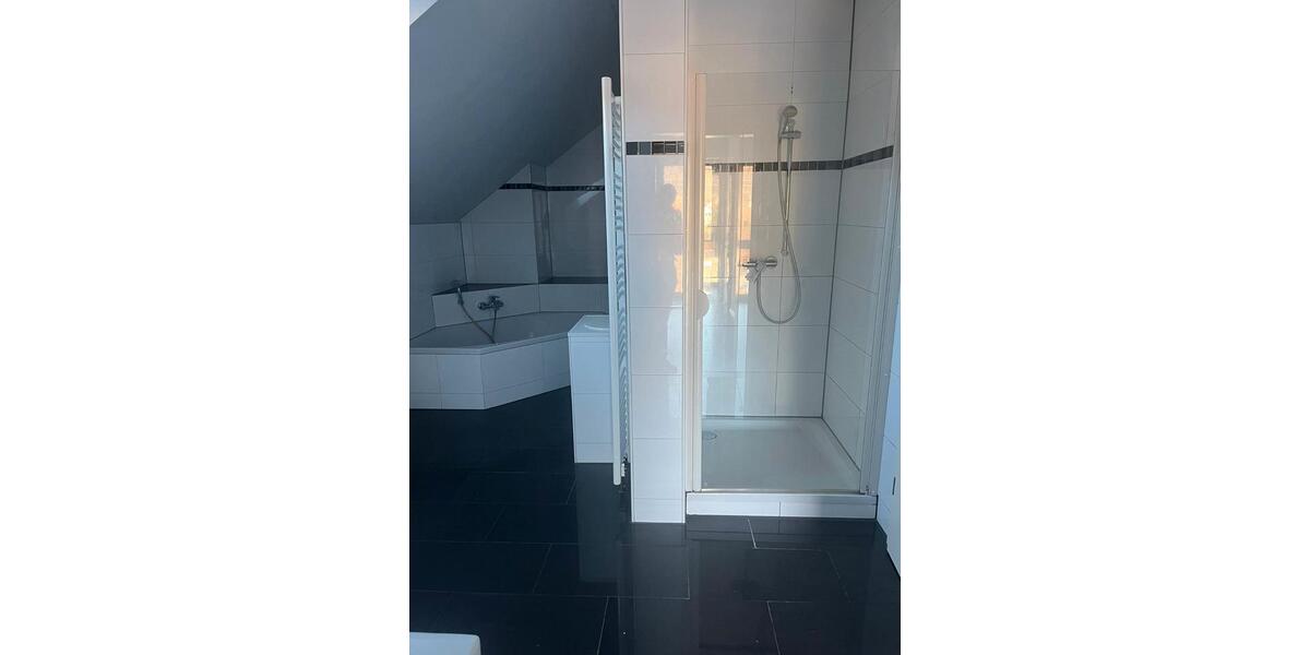 Einfamilienhaus Mössingen - 7 Zimmer, 165 m&sup2;, 1.600&euro; | Angebot:26223808