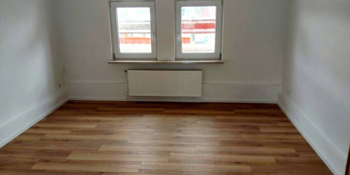 Etagenwohnung Neubrandenburg Vogelviertel - 5 Zimmer, 124 m&sup2;, 1.100&euro; | Angebot:22486008