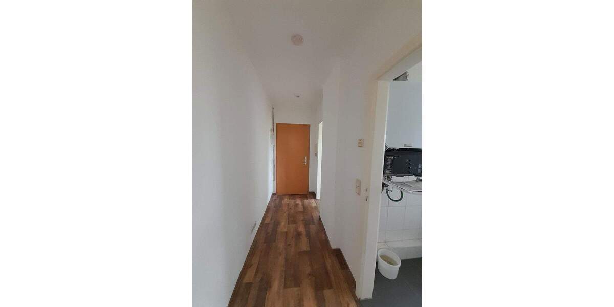 Etagenwohnung Kalbe - 4 Zimmer, 70 m&sup2;, 300&euro; | Angebot:25775646