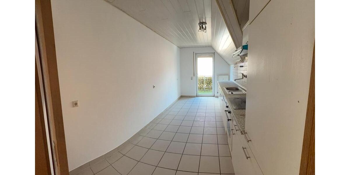 Dachgeschoßwohnung Wallertheim - 3 Zimmer, 84 m&sup2;, 1.050&euro; | Angebot:26234503