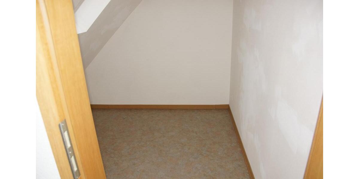 Dachgeschoßwohnung Ennepetal - 2 Zimmer, 79 m&sup2;, 400&euro; | Angebot:26532664
