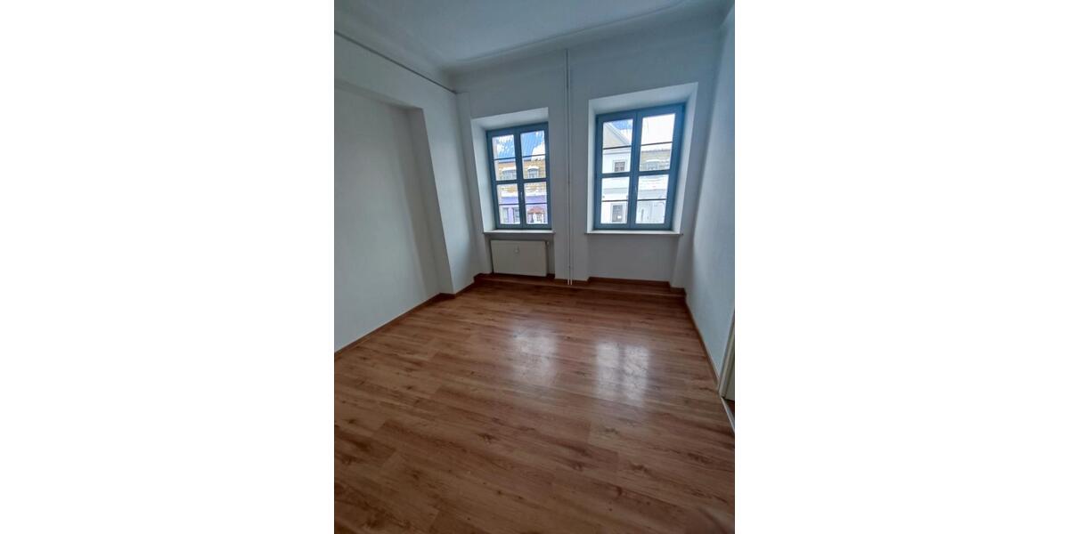 Etagenwohnung Wermsdorf - 3 Zimmer, 83 m&sup2;, 550&euro; | Angebot:26058020