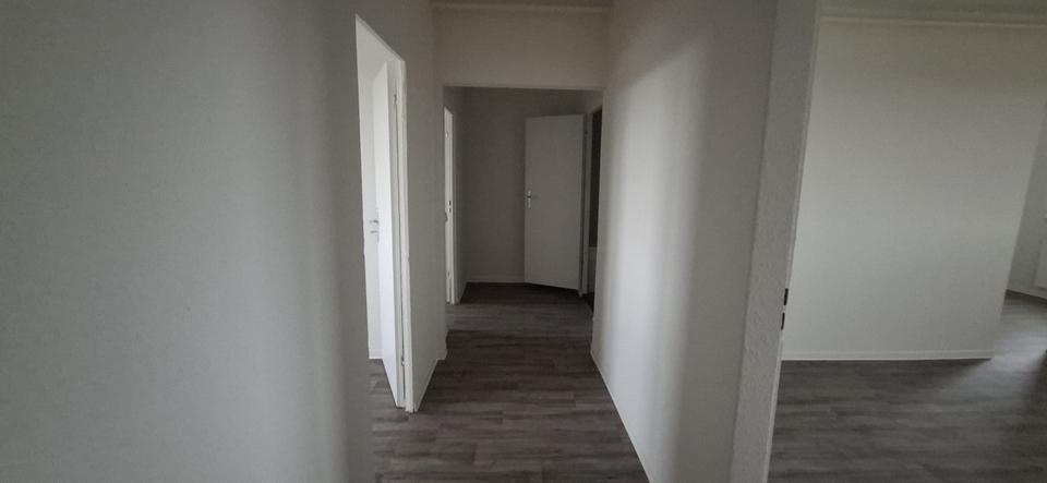Etagenwohnung Parchim - 3 Zimmer, 58 m&sup2;, 430&euro; | Angebot:24914294