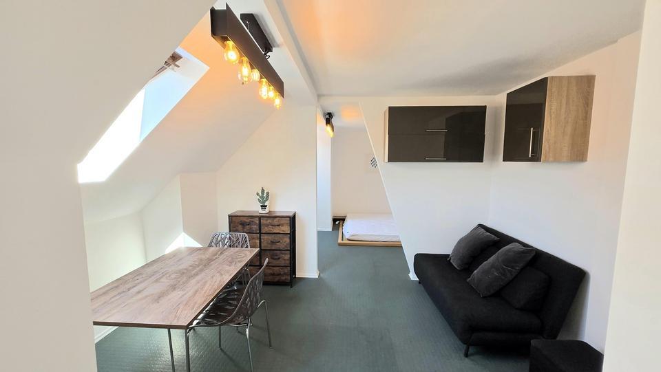 DesignerWohnung in Trendviertel – Möbeliert und incl aller Kosten!