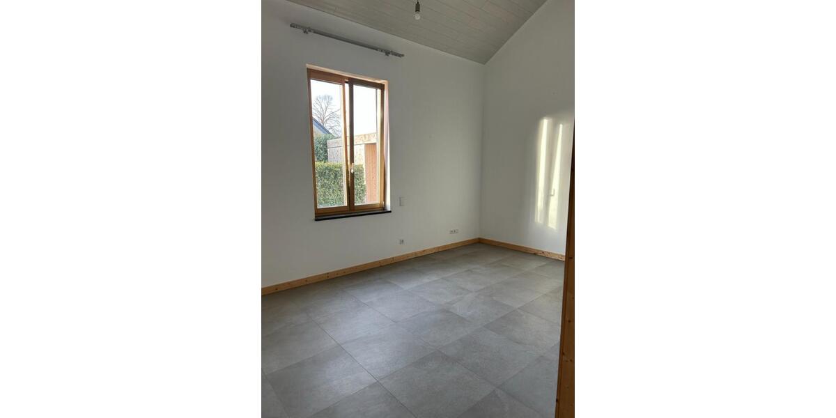 WOHNUNG HAUSHÄLFTE IN SWISTTAL STRASSFELD ZU VERMIETEN 3 zimmer