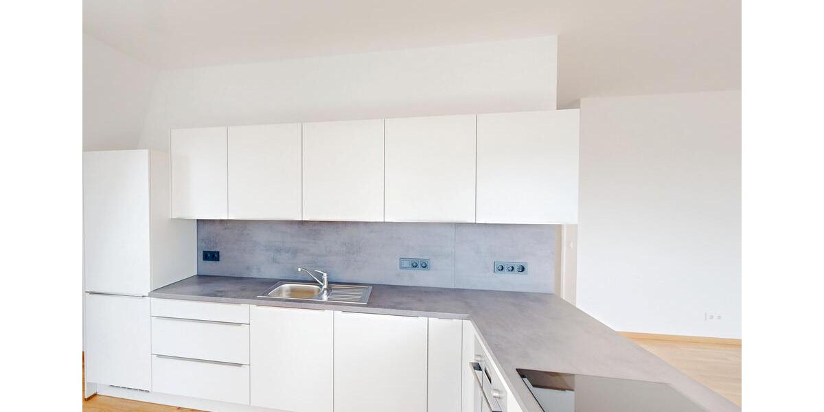 Dachgeschoßwohnung Heilbronn Kernstadt - 4 Zimmer, 147 m&sup2;, 2.150&euro; | Angebot:23051143