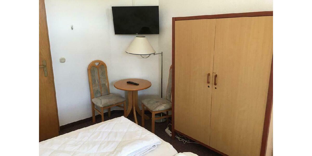 Wohnen auf Zeit Tarnow - 14 Zimmer, 300 m&sup2;, 15&euro; | Angebot:10740825