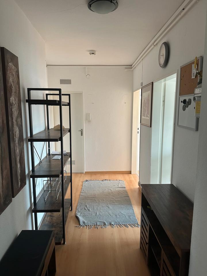Wohnung - 3 Zimmer - möbliert