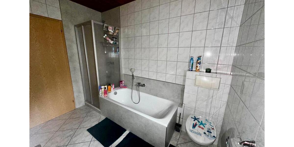 Erdgeschoßwohnung Amberg - 4.5 Zimmer, 120 m&sup2;, 750&euro; | Angebot:26589150