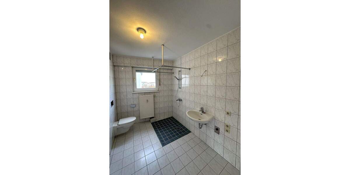 Etagenwohnung Kabelsketal Großkugel - 4 Zimmer, 121 m&sup2;, 837&euro; | Angebot:25997422