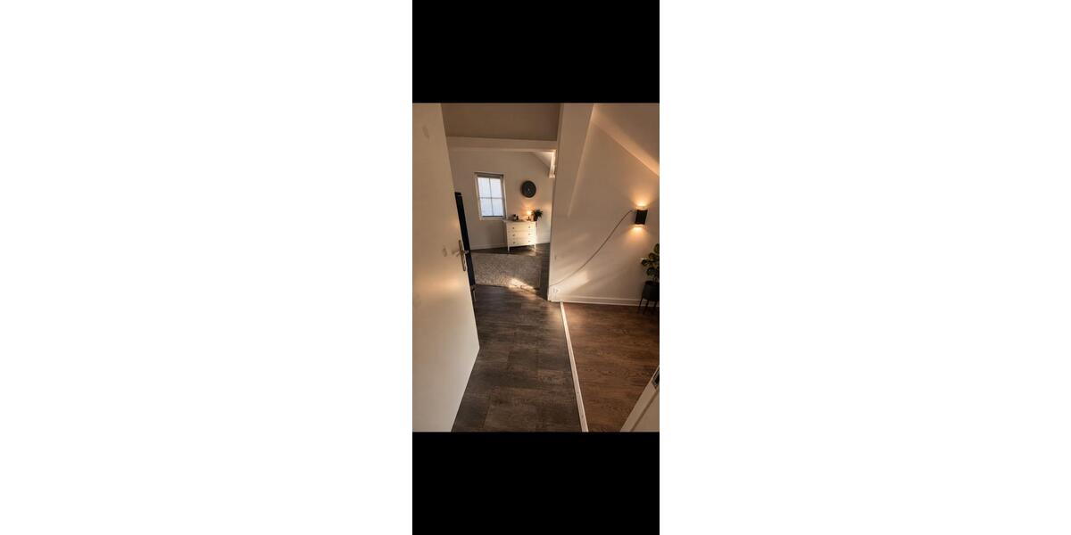 Etagenwohnung Eichstätt - 6 Zimmer, 170 m&sup2;, 400&euro; | Angebot:26656517