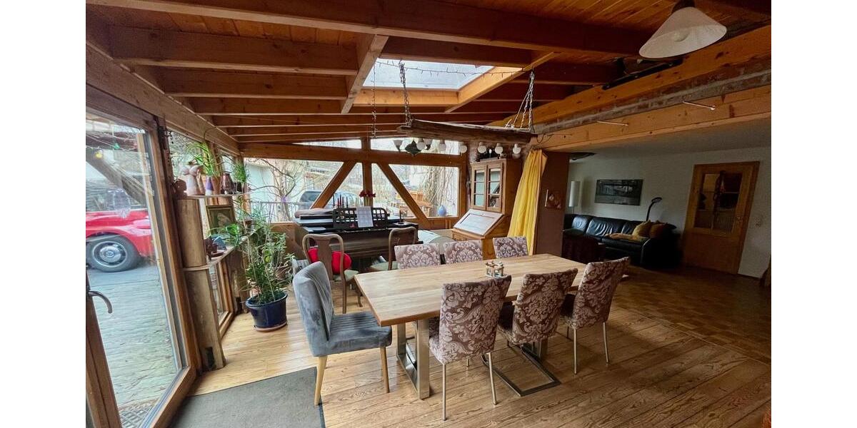 Einfamilienhaus Gemünden (Wohra) - 7 Zimmer, 185 m&sup2;, 1.500&euro; | Angebot:25315558