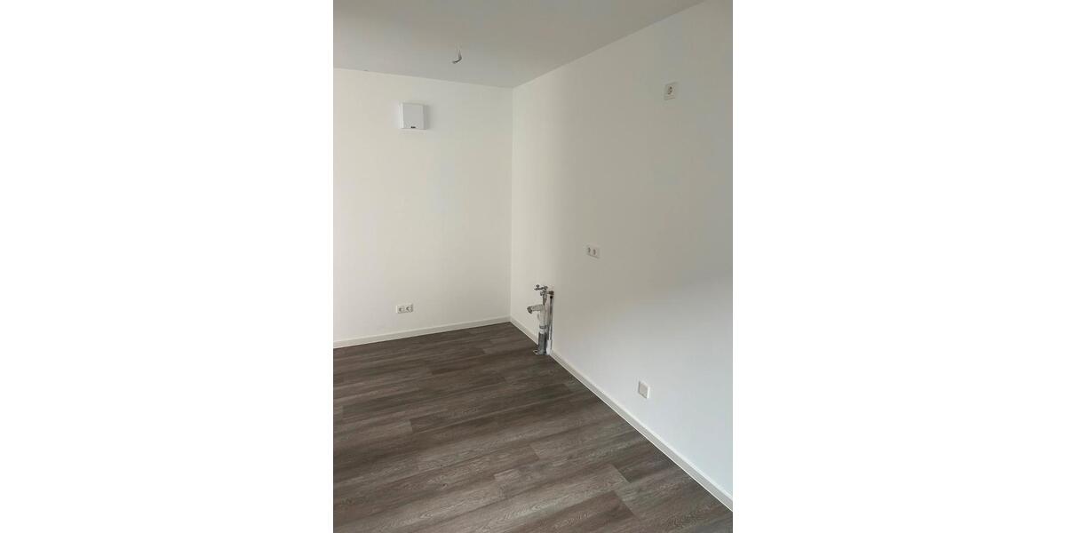 Etagenwohnung Suhl - 2 Zimmer, 78 m&sup2;, 700&euro; | Angebot:26647246