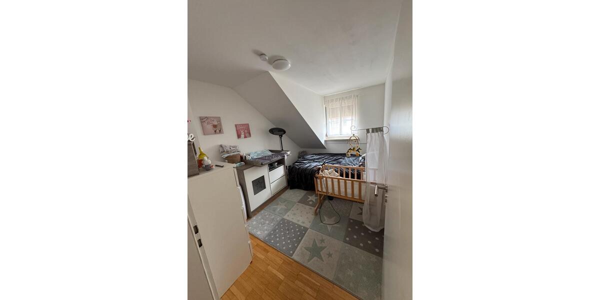 Reihenhaus Neumarkt in der Oberpfalz Altenhof - 4 Zimmer, 130 m&sup2;, 1.620&euro; | Angebot:25916401