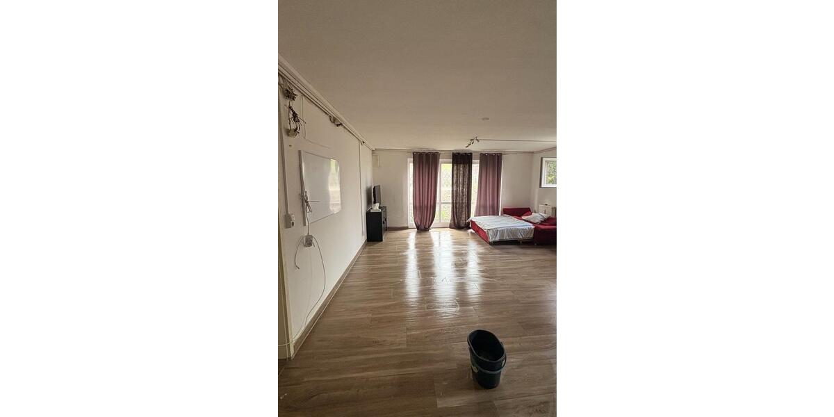 Etagenwohnung Hannover - 1 Zimmer, 40 m&sup2;, 470&euro; | Angebot:26024212