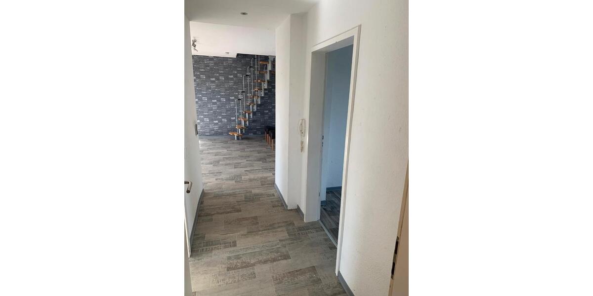 Dachgeschoßwohnung Rehlingen-Siersburg Siersburg - 2 Zimmer, 75 m&sup2;, 530&euro; | Angebot:24767630