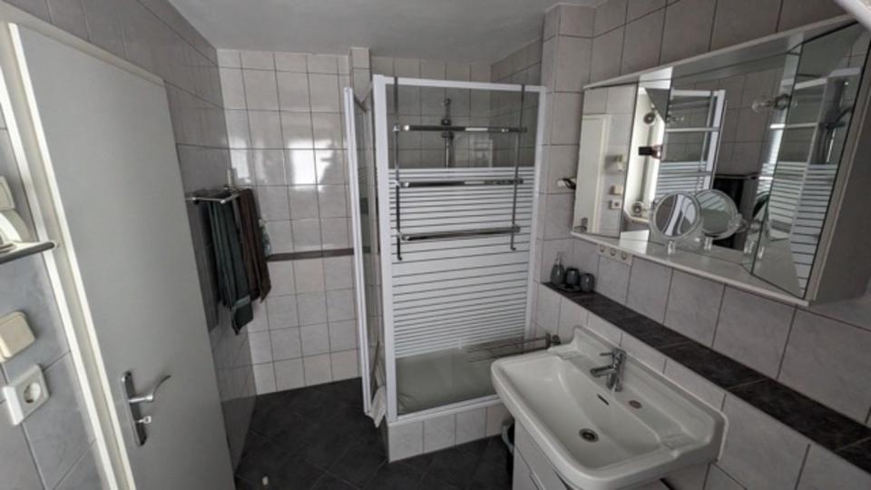 Wohnen auf Zeit Siegburg - 2 Zimmer, 30 m&sup2;, 85&euro; | Angebot:24347028