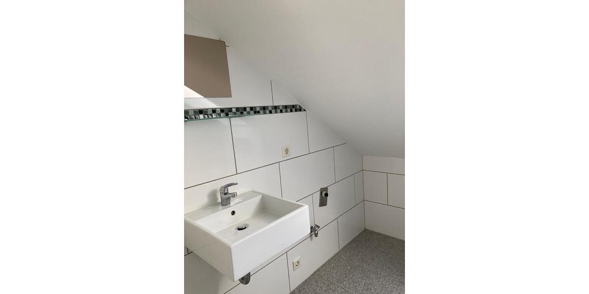 Dachgeschoßwohnung Ulmen - 3 Zimmer, 50 m&sup2;, 450&euro; | Angebot:26047390