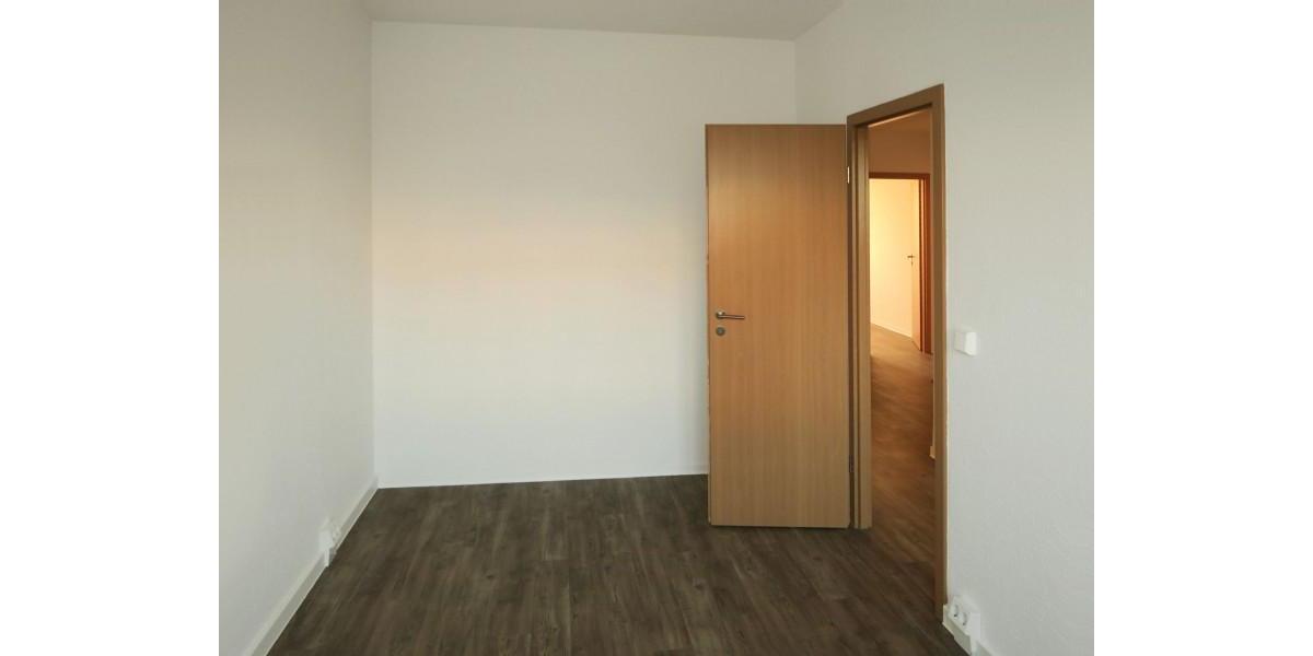 Erdgeschoßwohnung Gera Bieblach-Ost - 3 Zimmer, 70 m&sup2;, 428&euro; | Angebot:26049103