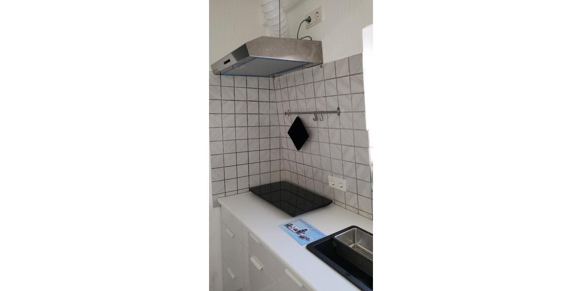 Dachgeschoßwohnung Sankt Ingbert - 1 Zimmer, 27 m&sup2;, 280&euro; | Angebot:26705235