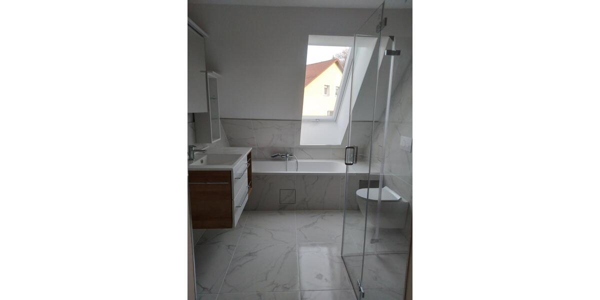 Dachgeschoßwohnung Creußen - 2 Zimmer, 67 m&sup2;, 894&euro; | Angebot:25855042