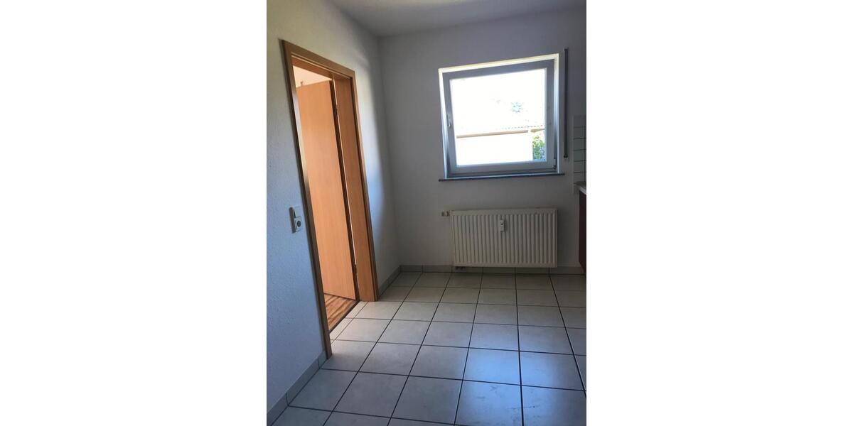 Erdgeschoßwohnung Pracht - 3 Zimmer, 80 m&sup2;, 920&euro; | Angebot:25823383