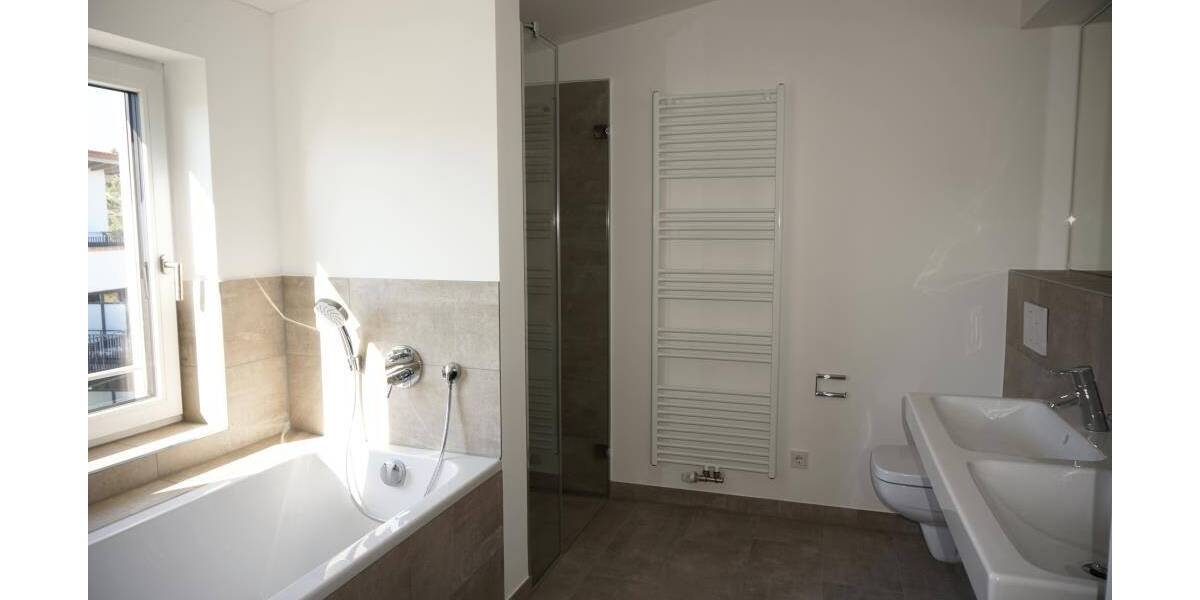 Terrassenwohnung Kirchheim bei München Kirchheim - 3 Zimmer, 105 m&sup2;, 1.900&euro; | Angebot:26161157