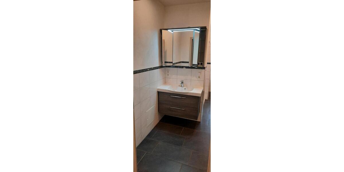 Etagenwohnung Plauen Altstadt - 5 Zimmer, 100 m&sup2;, 580&euro; | Angebot:26068141