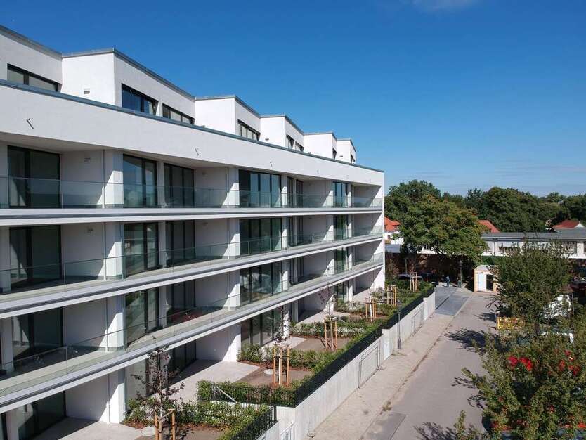 Wohnung zum Mieten in Dresden 1.425 € 105.58 m² 3 zimmer