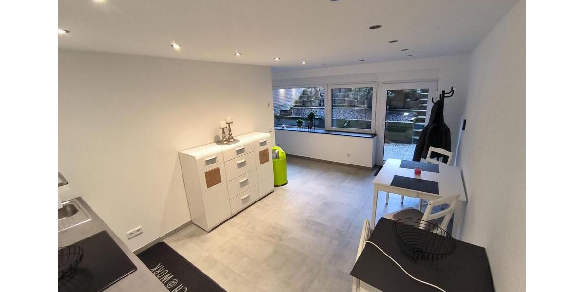 1,5- Zimmerwohnung mit Wlan, TV, Küche, DuscheWC, Waschmaschine, Trockner, Terrasse und Parkplatz 1 zimmer