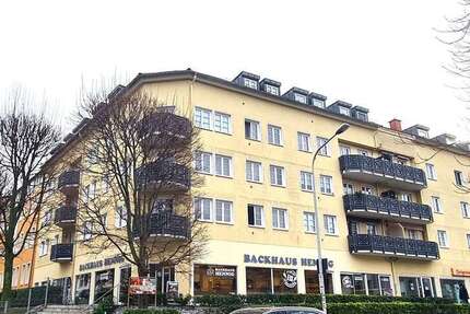 Wohnung zum Mieten in Halle 450 € 50 m²