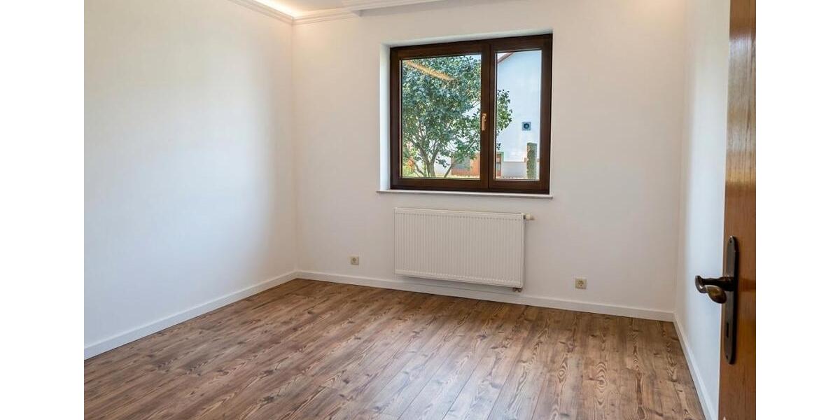 Erdgeschoßwohnung Schirgiswalde-Kirschau Kirschau - 2 Zimmer, 47 m&sup2;, 300&euro; | Angebot:26050462