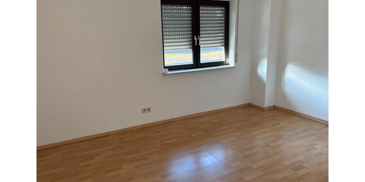 Reihenhaus Idstein - 5 Zimmer, 150 m&sup2;, 1.480&euro; | Angebot:23839256