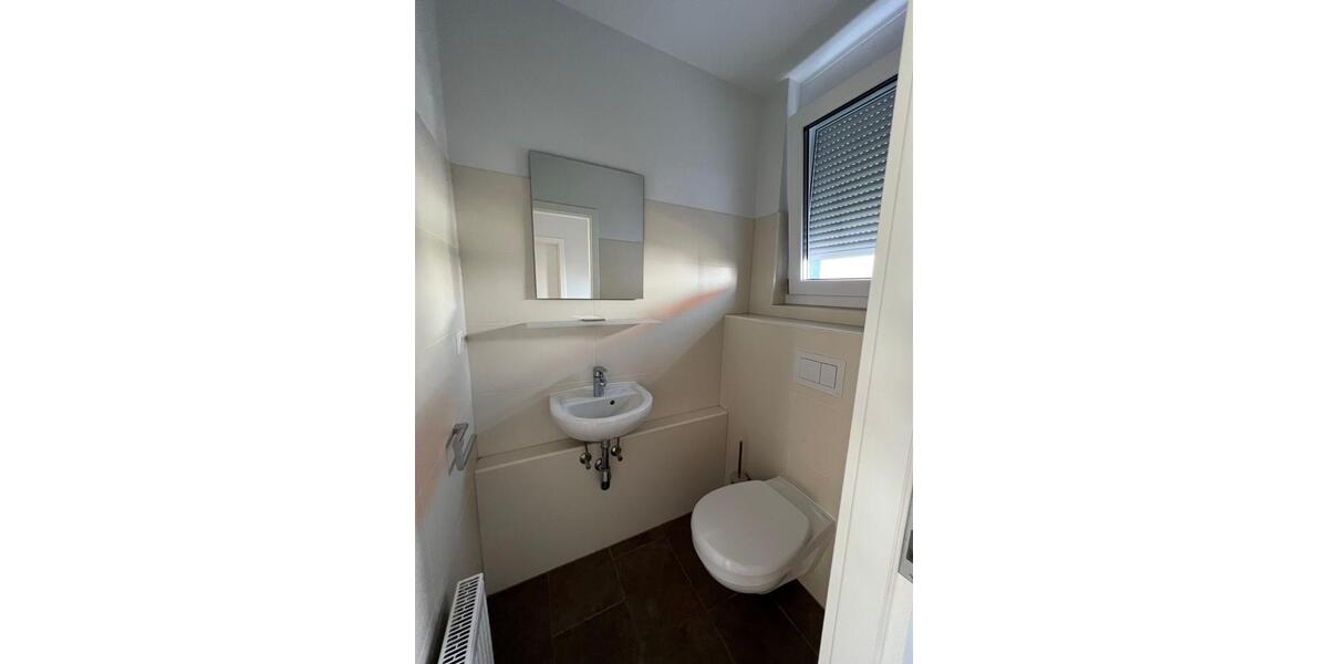 Etagenwohnung Stockstadt am Main - 5 Zimmer, 135 m&sup2;, 1.550&euro; | Angebot:25852630